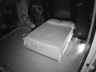 voyeurcam casa salsa disturbed